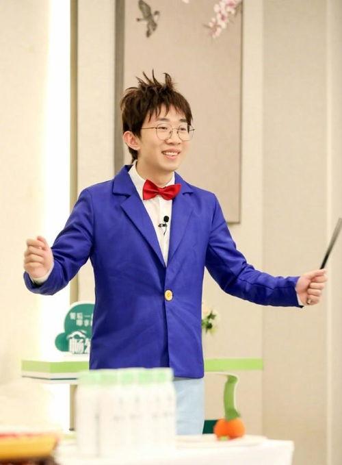 杨迪娱乐圈吃瓜,娱乐圈吃瓜达人，揭秘幕后故事  第1张